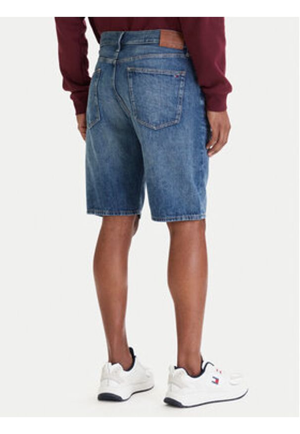 Tommy Jeans Szorty jeansowe Otis DM0DM22991 Niebieski Regular Fit. Kolor: niebieski. Materiał: bawełna