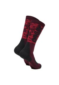 Skarpetki turystyczne wysokie unisex Oakley Wanderlust Perf Socks. Kolor: czerwony. Sport: turystyka piesza