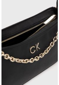 Calvin Klein torebka kolor czarny. Kolor: czarny. Rodzaj torebki: na ramię #3