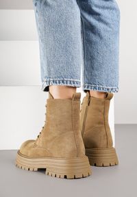 Born2be - Ciemnobeżowe Klasyczne Botki Workery Vemivra. Okazja: na co dzień. Kolor: beżowy. Materiał: jeans, skóra. Styl: klasyczny #6