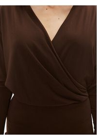 Marciano Guess Sukienka koktajlowa Cassie 3BGK96 6230Z Brązowy Slim Fit. Kolor: brązowy. Materiał: syntetyk. Styl: wizytowy #3