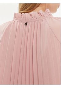 Dixie Sukienka codzienna A319J028A Różowy Regular Fit. Okazja: na co dzień. Kolor: różowy. Materiał: syntetyk. Typ sukienki: proste. Styl: casual #2