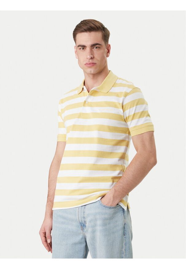 Guess Jeans Polo M6GP00 KCOT1 Żółty Regular Fit. Typ kołnierza: polo. Kolor: żółty. Materiał: bawełna