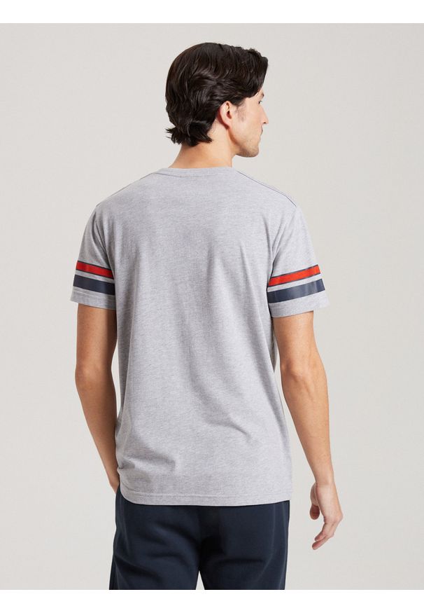 Diverse - T-shirt męski z nadrukiem LA CAMPUS 01 S1814 - szary - Rozmiar: XL. Kolor: szary. Materiał: wiskoza, bawełna. Wzór: nadruk