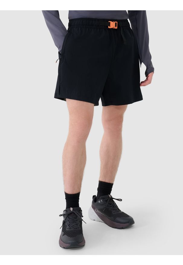 4f - 4F Spodenki casual męskie - czarne XXL. Kolor: czarny. Materiał: syntetyk, tkanina, elastan, materiał. Długość: krótkie