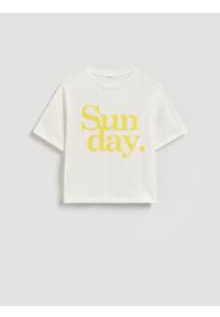 Reserved - Bawełniany t-shirt z nadrukiem - złamana biel. Materiał: bawełna. Wzór: nadruk #1