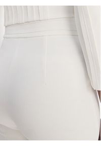 Elisabetta Franchi Spodnie materiałowe PA-171-61E2-V320 Biały Regular Fit. Kolor: biały. Materiał: syntetyk #2