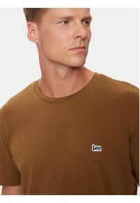 Lee T-Shirt 112355564 Brązowy Regular Fit. Kolor: brązowy. Materiał: bawełna