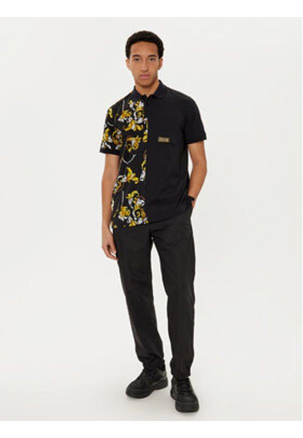 Versace Jeans Couture Spodnie dresowe 78GAA100 Czarny Regular Fit. Kolor: czarny. Materiał: bawełna