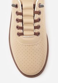 Born2be - Ciemnobeżowe Wsuwane Tenisówki z Perforacją i Podeszwą z Bieżnikiem Illanya. Okazja: na co dzień. Zapięcie: bez zapięcia. Kolor: beżowy. Materiał: jeans. Szerokość cholewki: normalna. Styl: casual, klasyczny #7