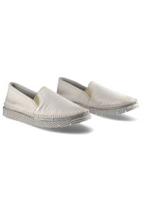 Złote Półbuty Maciejka Damskie Modne Lekkie Buty. Kolor: złoty. Materiał: skóra. Szerokość cholewki: normalna. Sezon: lato, wiosna. Styl: elegancki #3