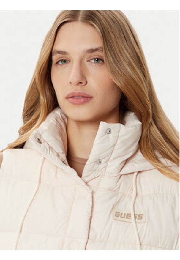 Guess Bezrękawnik V4RL02 WFYE2 Biały Regular Fit. Kolor: biały. Materiał: syntetyk. Długość rękawa: bez rękawów