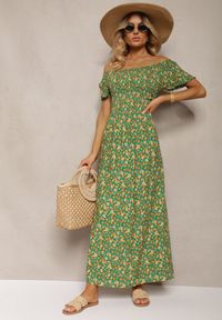 Renee - Zielona Sukienka z Wiskozy Tariya. Typ kołnierza: dekolt hiszpanka. Kolor: zielony. Materiał: wiskoza. Wzór: gładki, aplikacja, kwiaty, nadruk. Styl: boho. Długość: maxi