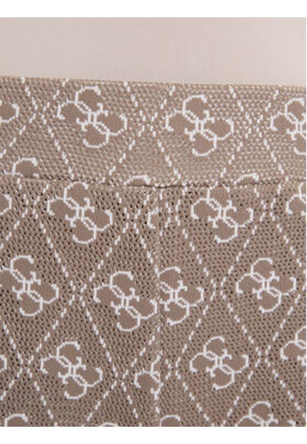 Guess Spodnie dresowe V5BB15 K1990 Brązowy Relaxed Fit. Kolor: brązowy. Materiał: syntetyk