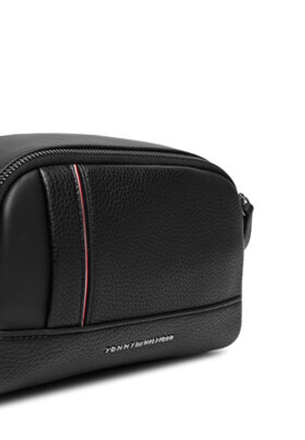 TOMMY HILFIGER - Tommy Hilfiger Kosmetyczka Th Central Washbag AM0AM13748 Czarny. Kolor: czarny. Materiał: skóra