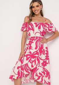 Born2be - Różowa Sukienka Typu Hiszpanka na Ramiączkach z Gumką w Pasie i Kopertowym Dołem Nellithine. Okazja: na co dzień. Typ kołnierza: dekolt hiszpanka. Kolor: różowy. Długość rękawa: na ramiączkach. Sezon: lato. Typ sukienki: kopertowe. Styl: casual, elegancki #5