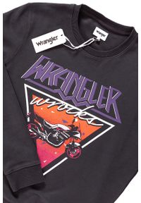 Wrangler - BLUZA WRANGLER MĘSKA CREW SWEAT FADED BLACK W6559IHV6. Kolor: czarny. Wzór: nadruk. Styl: sportowy #3