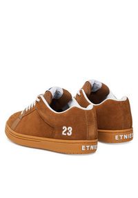 Etnies Sneakersy Sal 23 4102000155 Brązowy. Kolor: brązowy. Materiał: zamsz, skóra