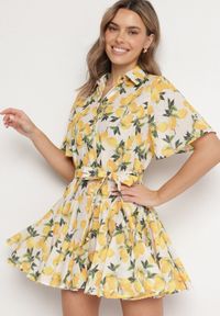 Born2be - Beżowa Sukienka Koszulowa o Rozkloszowanym Kroju z Wiązanym Paskiem Laviliona. Okazja: na co dzień. Kolor: beżowy. Materiał: jeans. Typ sukienki: koszulowe. Styl: casual, elegancki #4