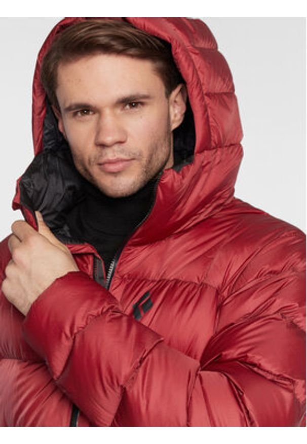 Black Diamond Kurtka puchowa Vision Down AP746120 Czerwony Regular Fit. Kolor: czerwony. Materiał: syntetyk