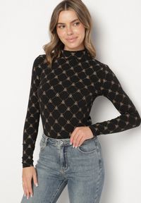 Born2be - Czarna Bawełniana Bluzka z Półgolfem Typu Longsleeve z Geometrycznym Wzorem Tilianna. Okazja: na imprezę, na spotkanie biznesowe, do pracy, na co dzień. Kolor: czarny. Materiał: bawełna. Długość rękawa: długi rękaw. Wzór: geometria. Styl: elegancki, biznesowy, klasyczny, casual