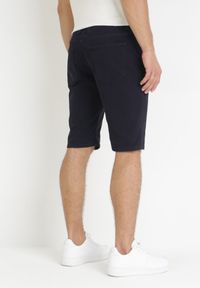 Born2be - Granatowe Szorty Casual z Wiązaniem i Gumką w Pasie Nasine. Okazja: na co dzień. Kolor: niebieski. Styl: casual #3