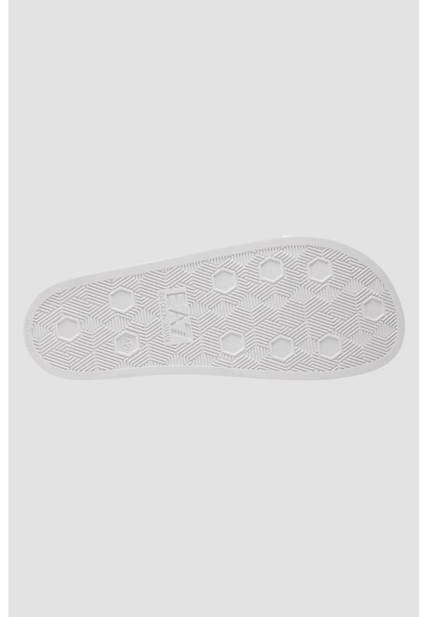 EA7 Emporio Armani - EA7 EMPORIO ARMANI Białe klapki. Kolor: biały