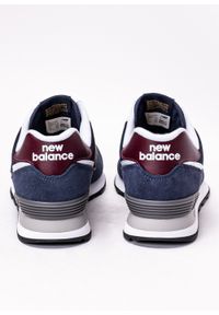 Sneakersy męskie granatowe New Balance ML574HW2. Okazja: na co dzień, na spacer, do pracy. Kolor: niebieski. Model: New Balance 574. Sport: turystyka piesza