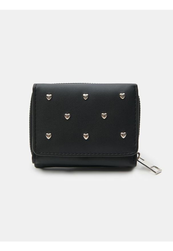 Sinsay - Mały portfel z imitacji skóry i ozdobnymi sercami - czarny. Kolor: czarny. Materiał: skóra