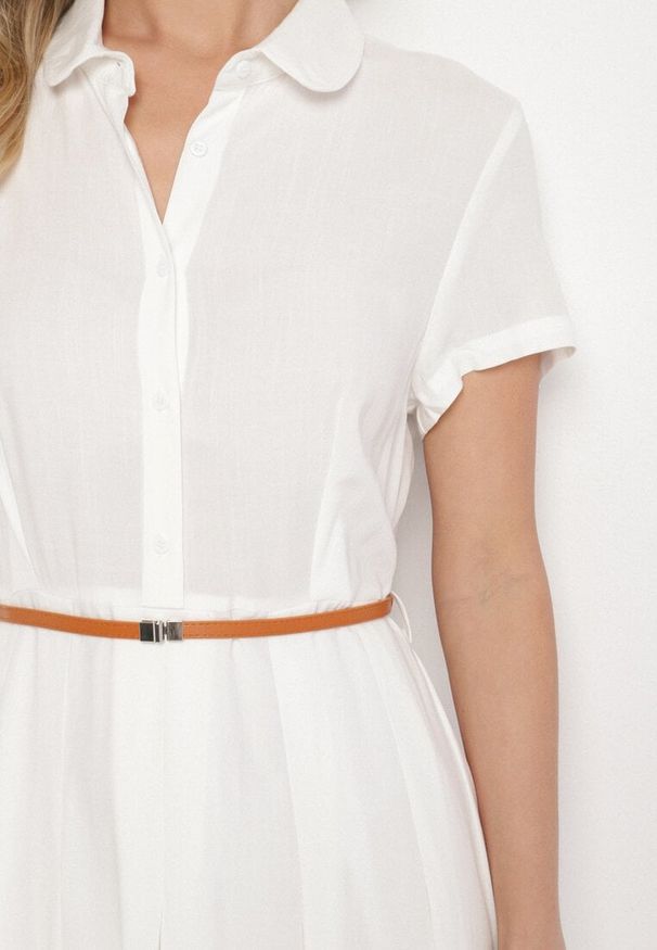 Born2be - Biała Wiskozowa Sukienka o Koszulowym Fasonie z Wąskim Paskiem Fillamea. Kolor: biały. Materiał: wiskoza. Wzór: aplikacja. Typ sukienki: koszulowe. Styl: elegancki