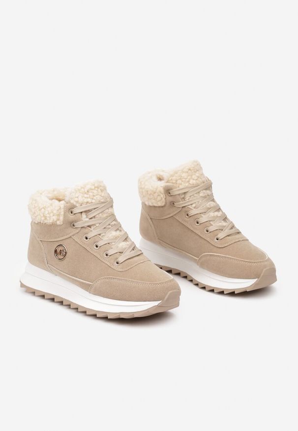 Born2be - Ciemnobeżowe Sneakersy z Imitacji Zamszu Mocno Ocieplane Futrem Metarilea. Okazja: na co dzień. Zapięcie: sznurówki. Kolor: beżowy. Materiał: zamsz, futro. Sezon: zima, jesień