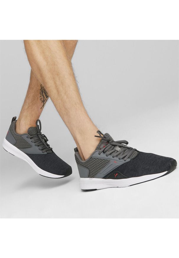 Buty do biegania dla dorosłych Puma Nrgy Comet Galaxy. Zapięcie: sznurówki. Kolor: czerwony, wielokolorowy, szary. Materiał: materiał, syntetyk, tkanina. Szerokość cholewki: normalna