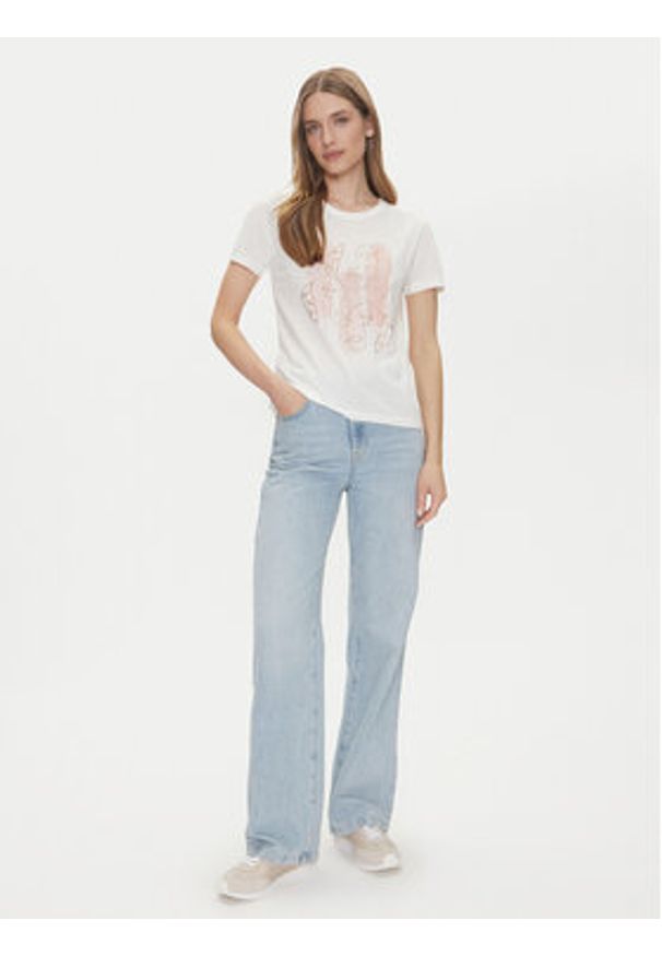 JDY T-Shirt Michigan 15311702 Biały Regular Fit. Kolor: biały. Materiał: bawełna