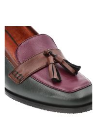 Zielone Półbuty Armodo Eleganckie Skórzane Buty Na Obcasie. Okazja: na co dzień, na spotkanie biznesowe. Kolor: zielony. Materiał: skóra. Wzór: aplikacja. Obcas: na obcasie. Styl: elegancki. Wysokość obcasa: średni #4
