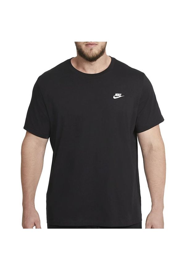 Koszulka męska Nike Sportswear Club AR4997-013 - czarna. Kolor: czarny. Materiał: bawełna. Długość rękawa: krótki rękaw. Długość: krótkie