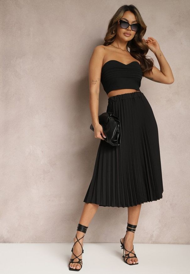 Renee - Czarna Spódnica Midi z Plisami High Waist Jasmira. Stan: podwyższony. Kolor: czarny