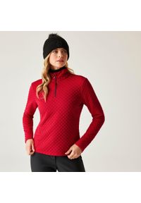 DARE 2B - Bluza damska z suwakiem 1/4 Glamourize III Dare 2b. Kolor: czerwony. Materiał: żakard, dzianina. Sezon: zima. Sport: narciarstwo