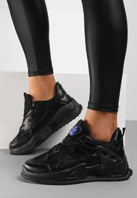 Renee - Czarne Sneakersy Atel. Wysokość cholewki: przed kostkę. Kolor: czarny. Materiał: jeans, materiał. Szerokość cholewki: normalna. Wzór: napisy, aplikacja #5