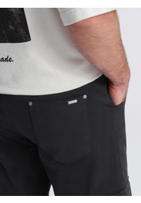 Ombre Clothing - Spodnie męskie cargo STRAIGHT LEG z paskami na kieszeniach – czarne V4 - Rozmiar: L. Kolor: czarny. Materiał: bawełna, elastan, materiał. Wzór: paski. Styl: klasyczny, elegancki #9