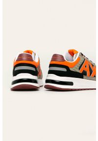Armani Exchange - Buty. Nosek buta: okrągły. Zapięcie: sznurówki. Kolor: beżowy. Materiał: syntetyk, materiał, zamsz, guma. Szerokość cholewki: normalna #4