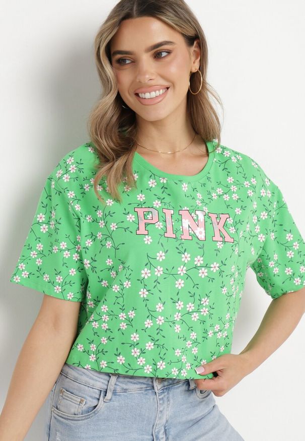 Born2be - Zielony Bawełniany T-shirt Oversize w Kwiatowy Print o Krótkim Fasonie Daelinn. Kolor: zielony. Materiał: bawełna. Długość: krótkie. Wzór: kwiaty, nadruk