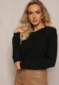 Renee - Czarny Klasyczny Sweter z Ozdobnymi Napami Vakatora. Kolor: czarny. Długość rękawa: długi rękaw. Długość: długie. Styl: klasyczny