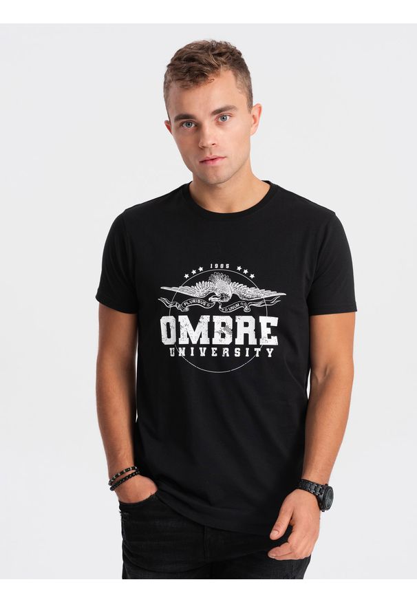 Ombre Clothing - T-shirt męski bawełniany z printem militarnym - czarny V1 OM-TSPT-0164 - XXL. Kolor: czarny. Materiał: bawełna. Długość rękawa: krótki rękaw. Długość: krótkie. Wzór: nadruk, moro. Styl: militarny