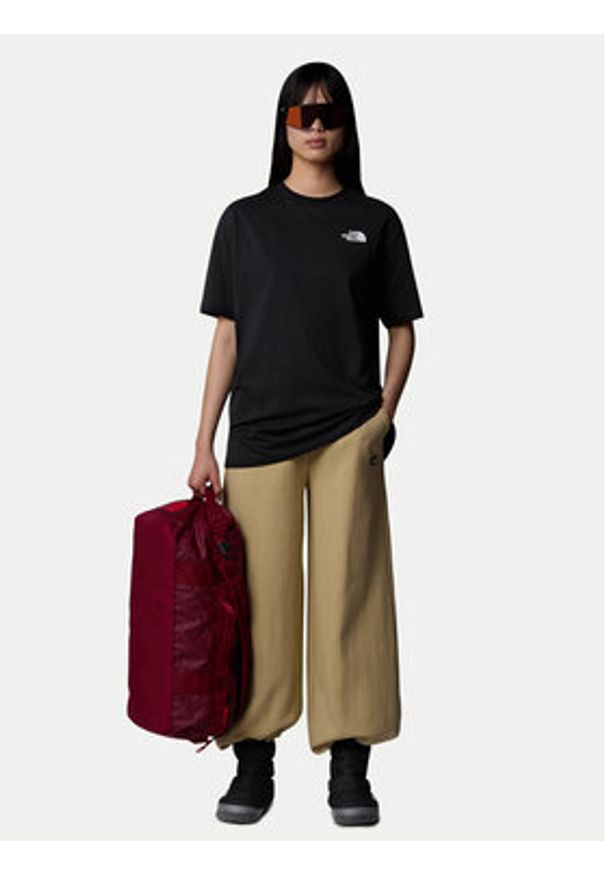 The North Face T-Shirt Simple Dome NF0A87NQ Czarny Oversize. Kolor: czarny. Materiał: bawełna