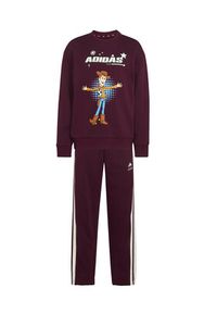 Adidas - adidas Spodnie dresowe Pixar Toy Story KG6131 Bordowy Regular Fit. Kolor: czerwony. Materiał: bawełna. Wzór: motyw z bajki #9