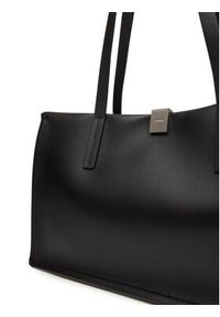 Calvin Klein Torebka Ck Narrate E/W Shoulder Bag K60K612987 Czarny. Kolor: czarny. Materiał: skórzane #3