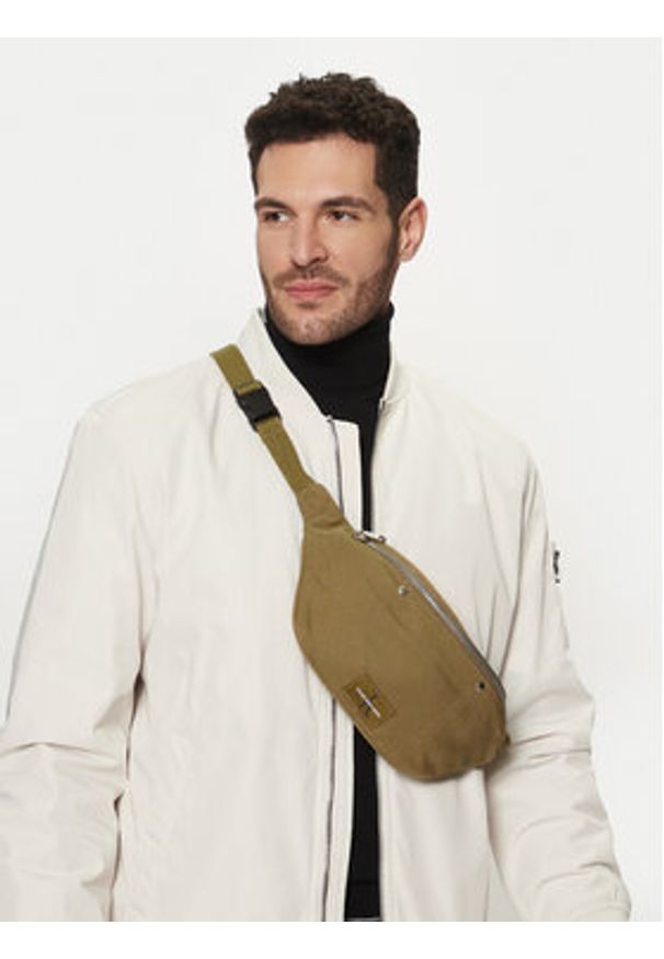 Calvin Klein Jeans Saszetka nerka Sport Essentials K50K512552 Brązowy. Kolor: brązowy. Materiał: materiał