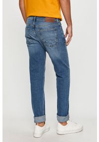 Cross Jeans - Jeansy Jack. Kolor: niebieski. Materiał: bawełna, denim, elastan #4