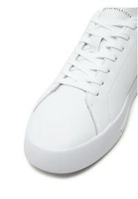 TOMMY HILFIGER - Tommy Hilfiger Sneakersy Th Court Lth Detail Ess FM0FM05367 Biały. Kolor: biały. Materiał: skóra #6