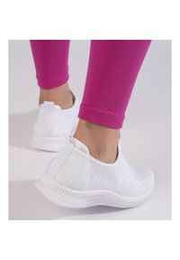 Shelvt Białe buty sportowe damskie wsuwane. Zapięcie: bez zapięcia. Kolor: biały #2